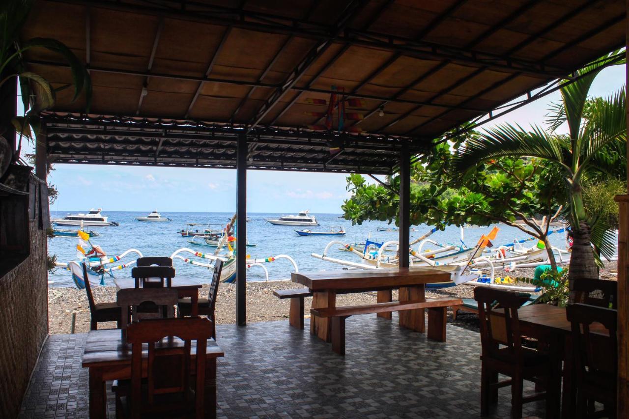 Coconut Beach Bungalows & Warung 2 Amed Exteriör bild