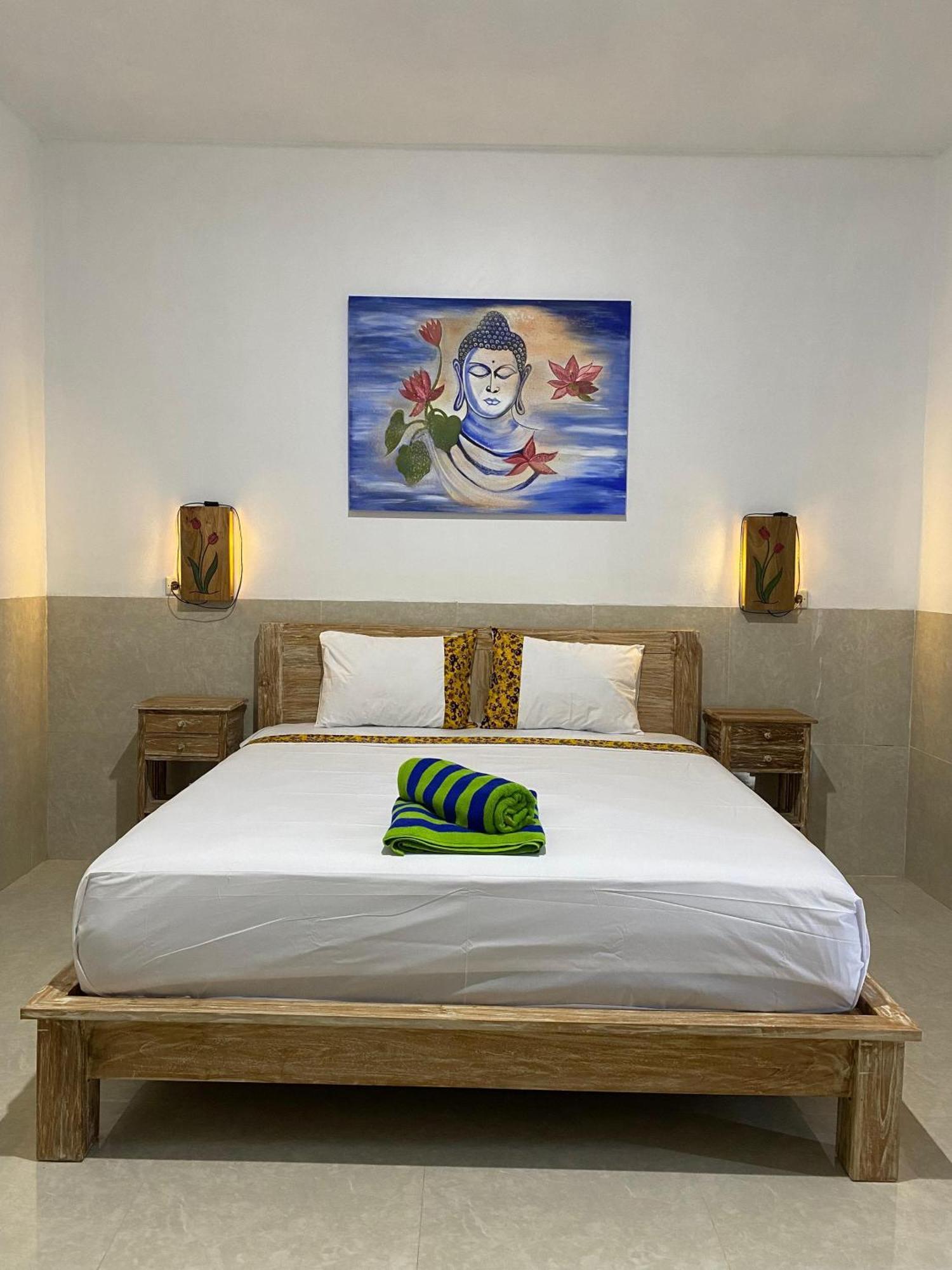 Coconut Beach Bungalows & Warung 2 Amed Exteriör bild
