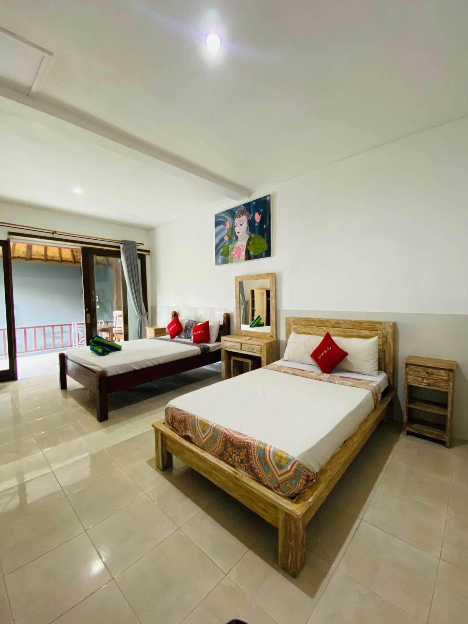 Coconut Beach Bungalows & Warung 2 Amed Exteriör bild